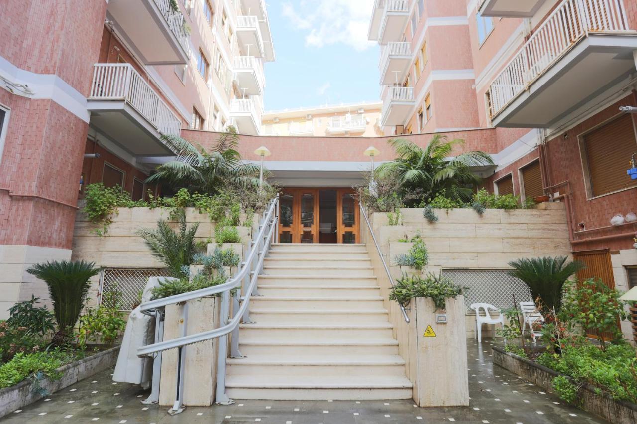 Le Stanze Di Mami Apartamento Salerno Exterior foto